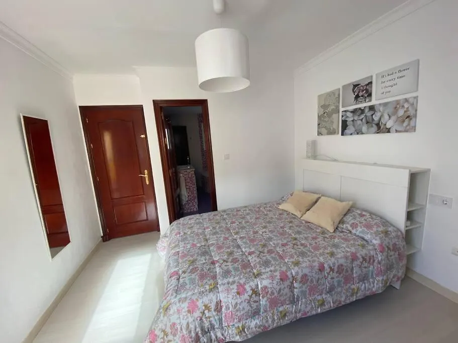Casa de Férias Fantastico Unifamiliar Muy Luminoso Y Tranquilo Vila San Fernando Espanha