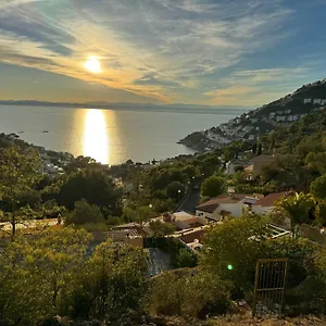 villa-avec-piscine-et-magnifique-vue-mer.catalonia-hotels.com/